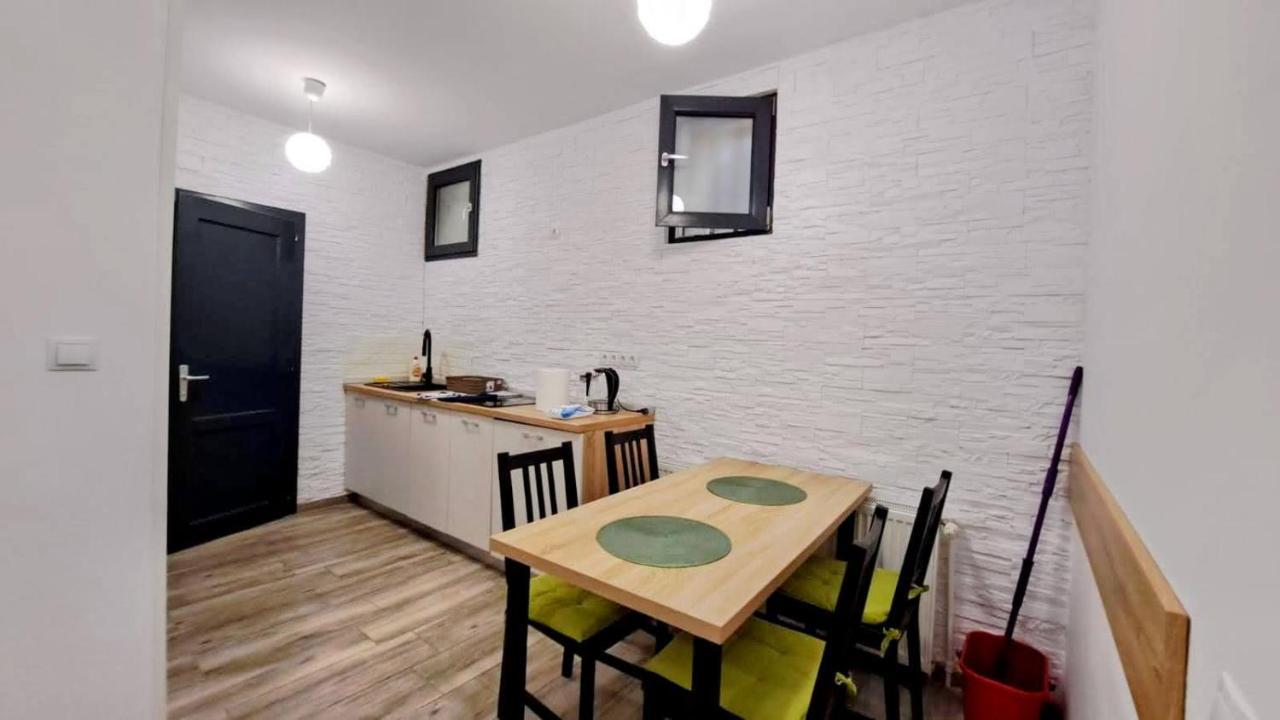Cosy Studio In The Heart Of בראשוב מראה חיצוני תמונה